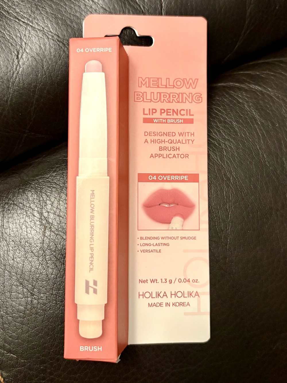 Korean Holika Holika Mellow Blurring Lip Pencil with Brush - 04 Overripe (Pink)
